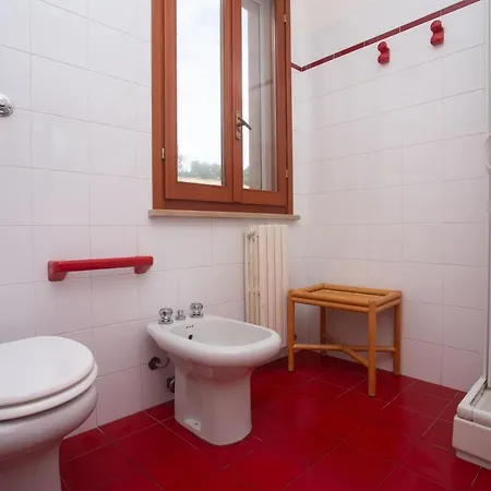N57 - Numana, Con Giardino A 200mt Dal Mare Numana