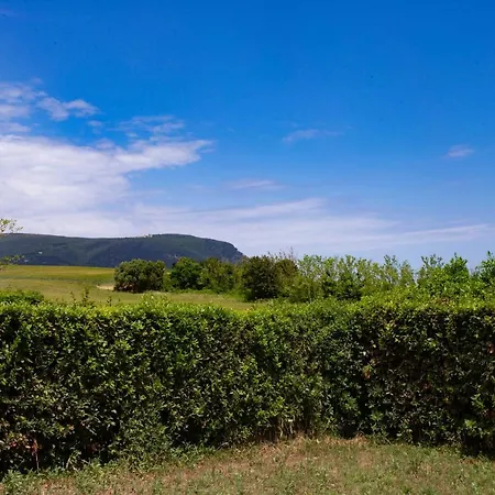 N57 - Numana, Con Giardino A 200mt Dal Mare